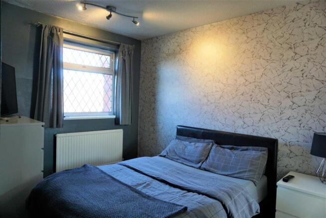 3 bed Terraced to rent Image 7