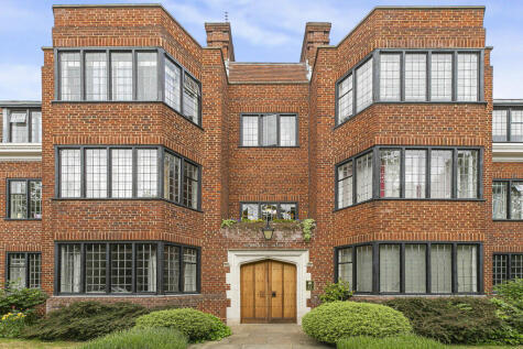 Manor Fields, London, SW15