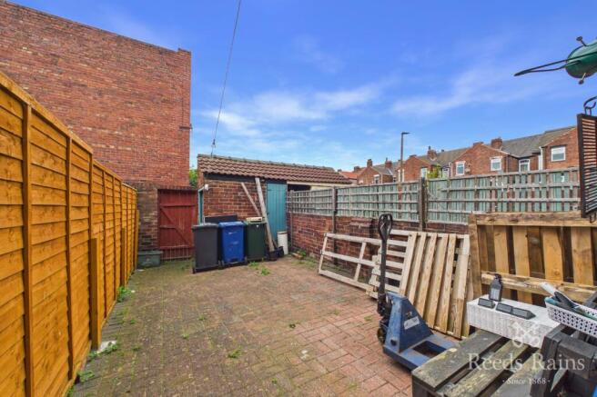 2 bed Terraced for sale Image 8