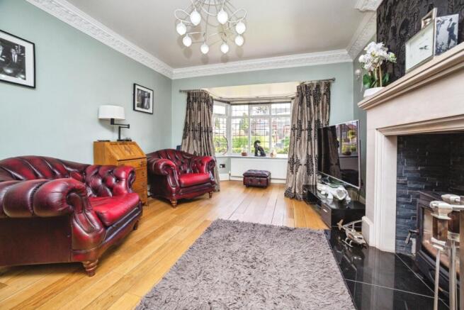 4 bed Detached Bungalow for sale Image 6