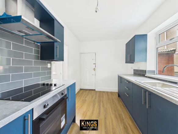 3 bed Semi-Detached for sale Image 5