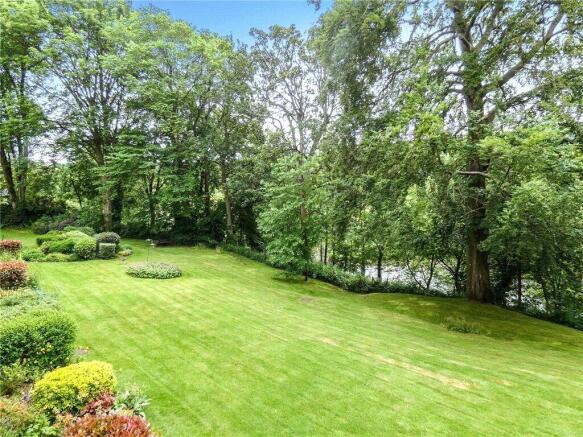 1 bed Apartment for sale Image 12