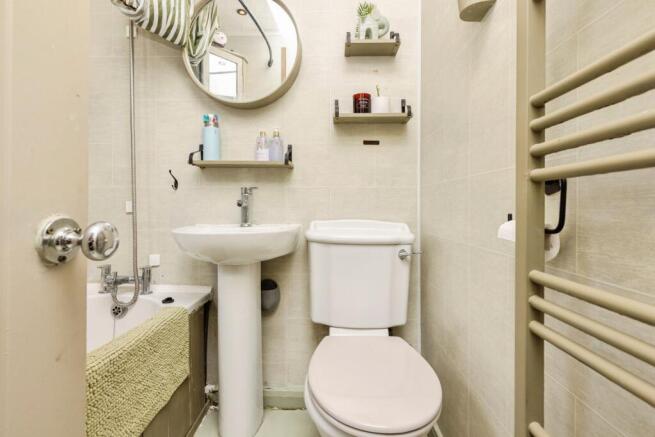 3 bed Semi-Detached for sale Image 11