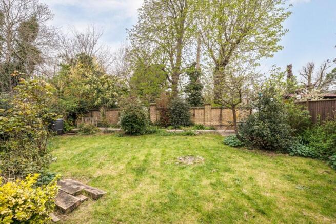 House in London - View 5
