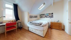 18, Burchett Place, Woodhouse, Leeds LS6 2LN