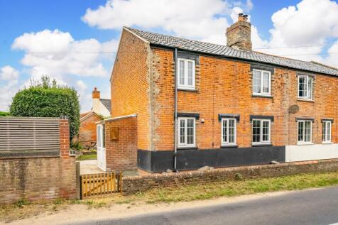 Upper Street, Horning