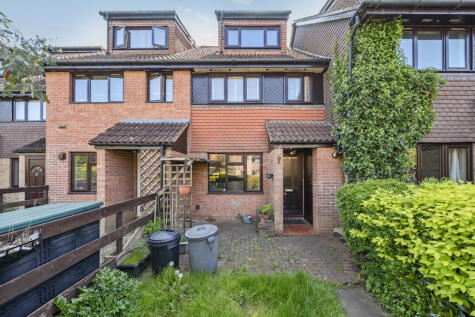 Peerless Drive, Harefield, Uxbridge