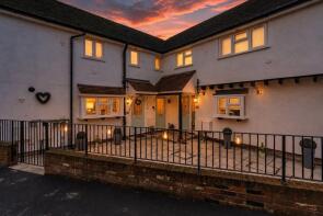 Cottage 3, George House, High Street, Ongar CM5 9JG