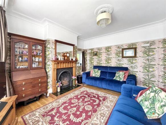 3 bed Detached for sale Image 4