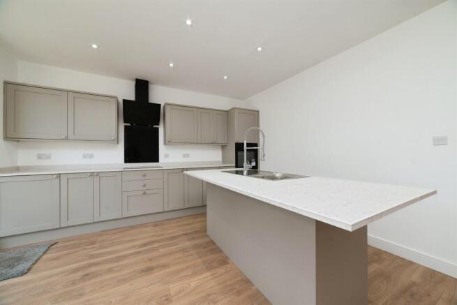 2 bed Semi-Detached Bungalow for sale Image 6