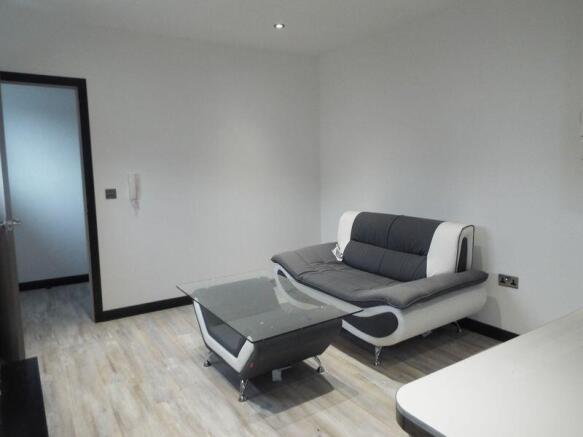 Reverse view living area 