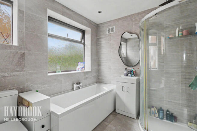 3 bed Detached for sale Image 10