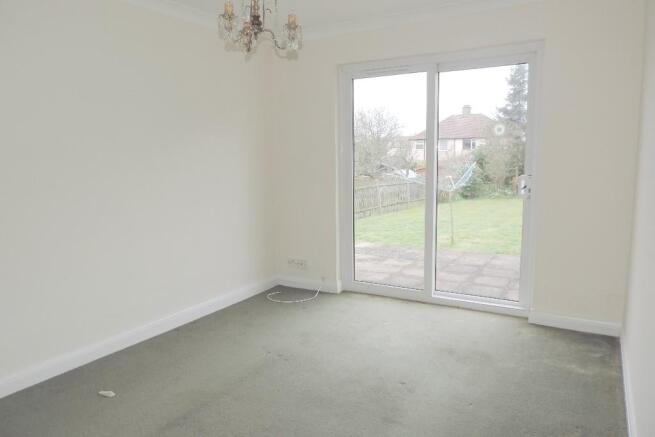 dining room/bed 3