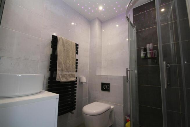 Ensuite to Master Bedroom.JPG