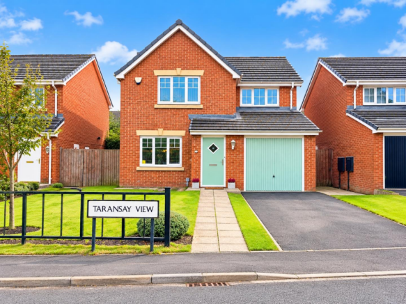 3-bed detached on Taransay View, Thornaby, Stockton-On-Tees, £195,000
