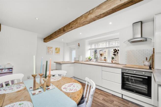 2 bed Terraced for sale Image 4