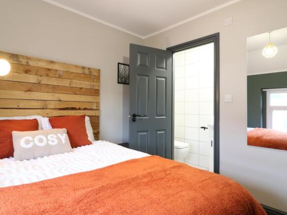 Ridgeway House, Room 4 1.JPG