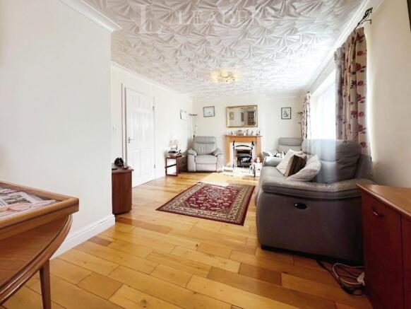 livingroom1.jpeg