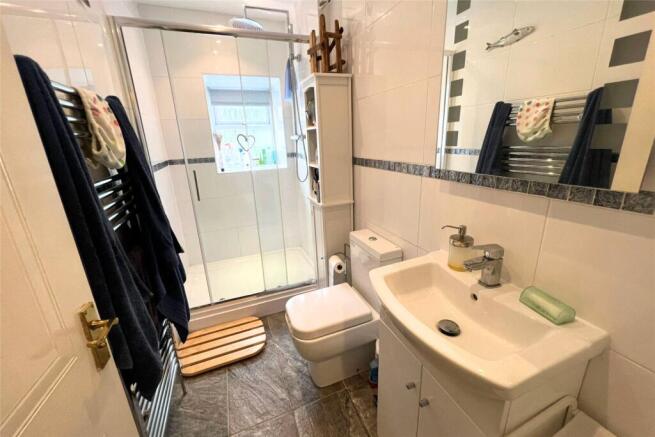 1 bed Apartment to rent Image 4