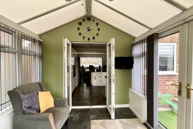4 bed Detached for sale Image 10