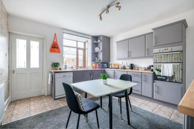 Kitchen/Dining