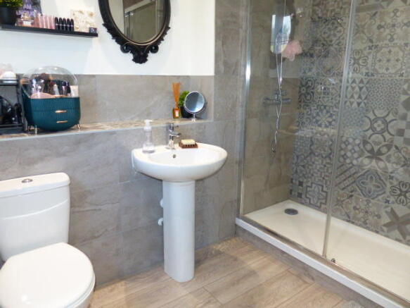 Photo 9