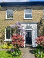2, 11 Hayward House, Orford Road, London E17 9LP