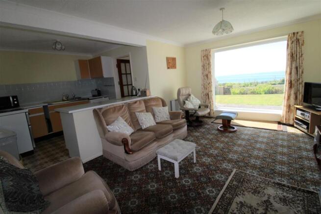 living room 3.jpg