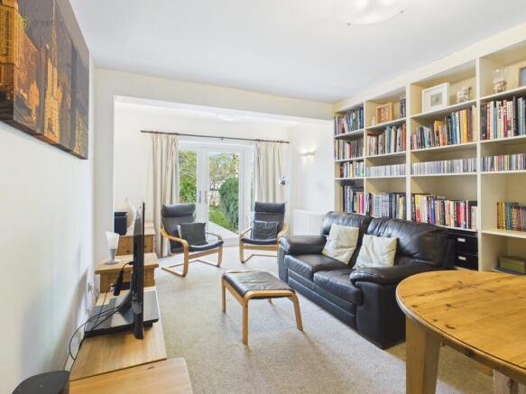 cam05459g0pr0156still041