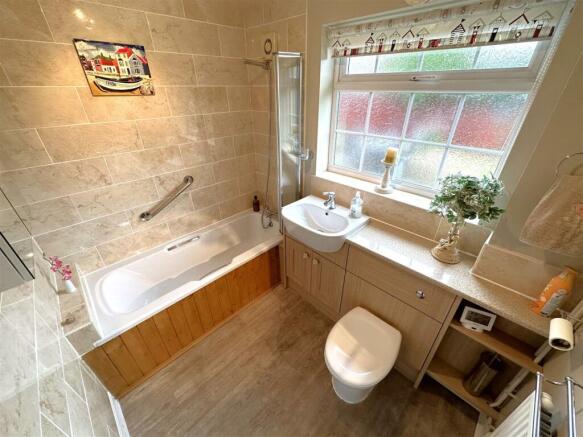 Contemporary Bathroom 353