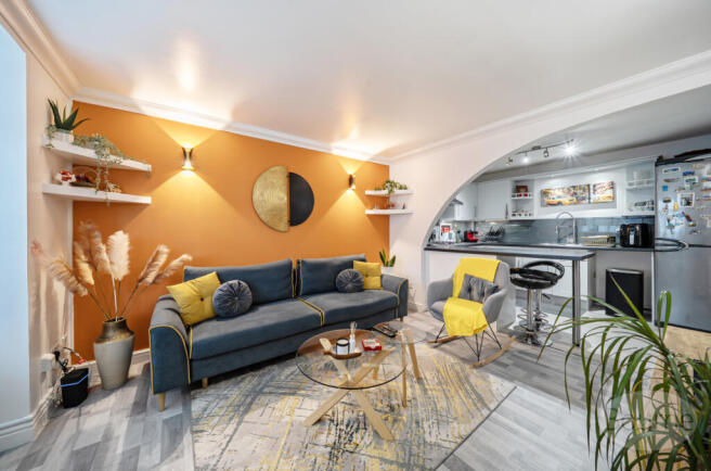 ec1773eb-0eb4-42b...