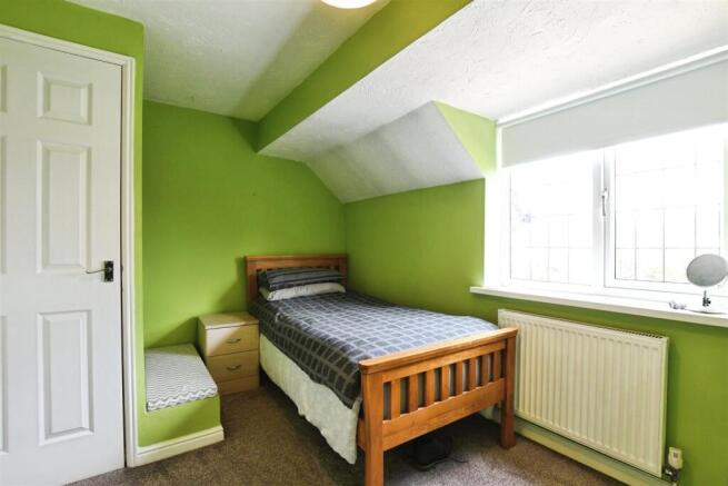 2 bed Semi-Detached for sale Image 10