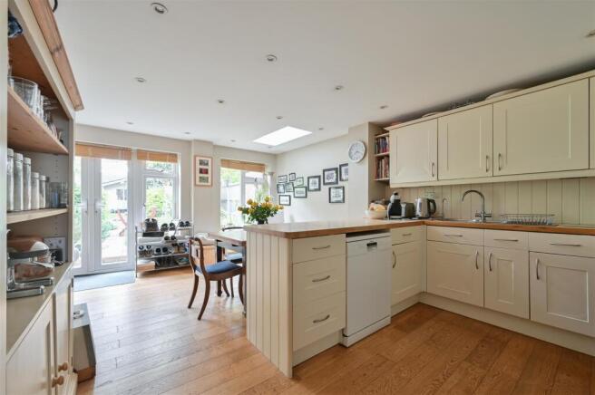 70 Overstone Road-15.jpg