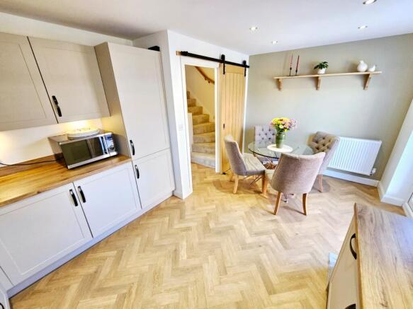 3 bed Semi-Detached for sale Image 7