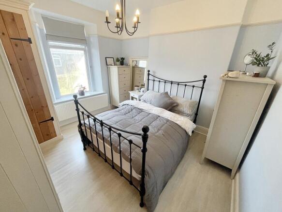 Bed2