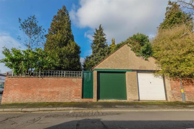 Detached Garage