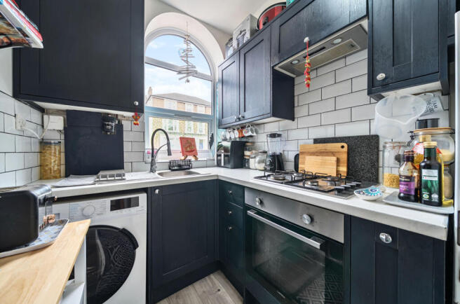 1333493-4-6890708...