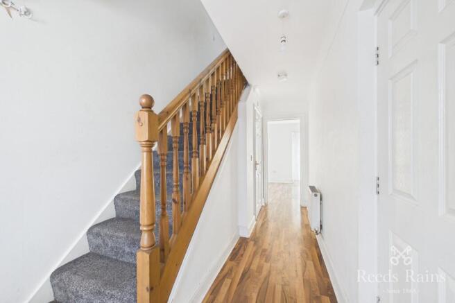 4 bed Terraced for sale Image 9