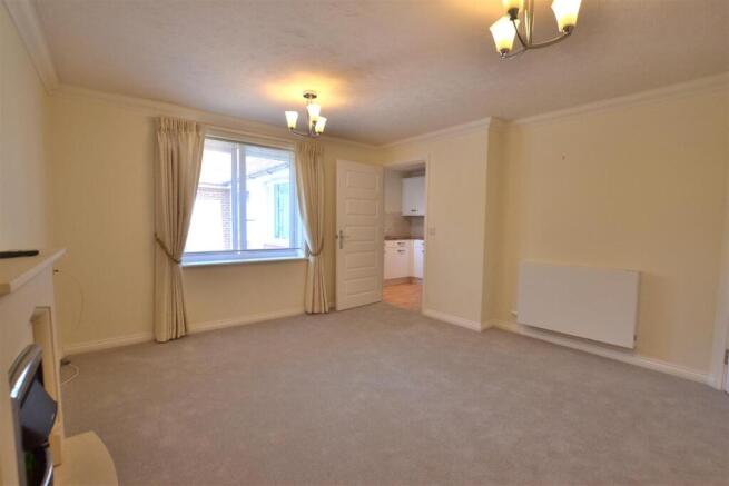 Living Room 1.JPG