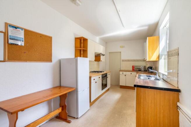 4 bed Terraced for sale Image 5