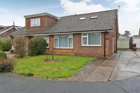 Pineside Road, Littlebourne
