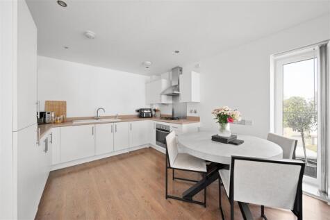 Huxley Drive, Oxted