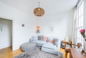23, Halton Road, London N1 2EN