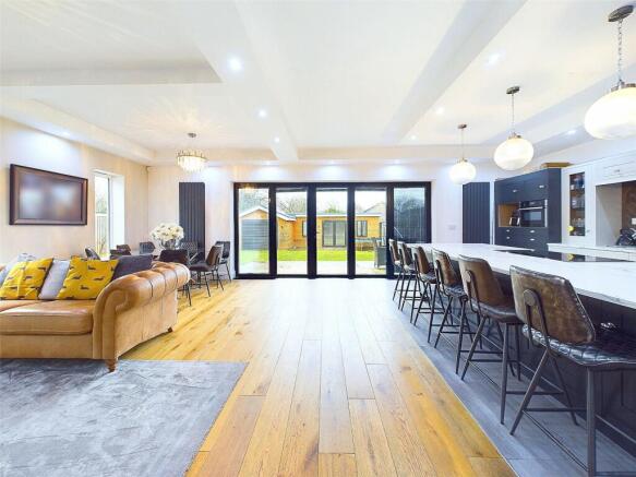 Kitchen/Dining