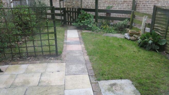 Photo 3