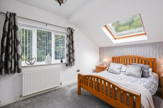 3 bed Semi-Detached for sale Image 8