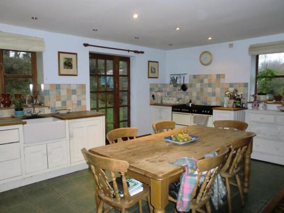 Large Kitchen / Dining Room