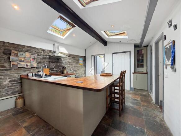 Kitchen/Breakfast Room