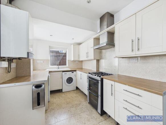 2 bed Terraced for sale Image 6