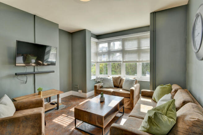 5WE Living Area
